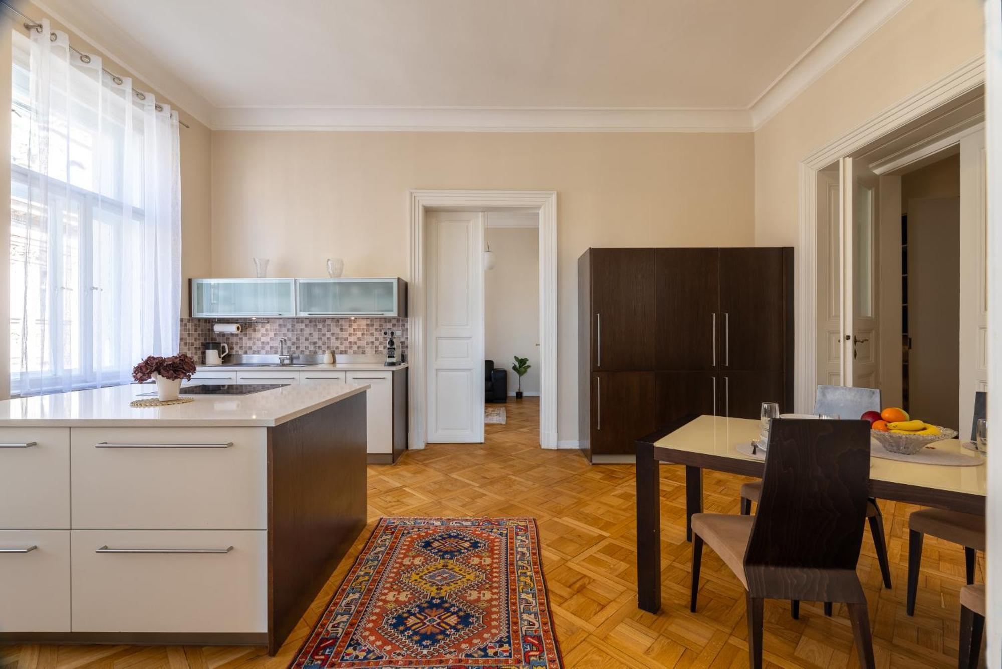 Lovely View Next To National Museum By Easybnb Appartement Praag
